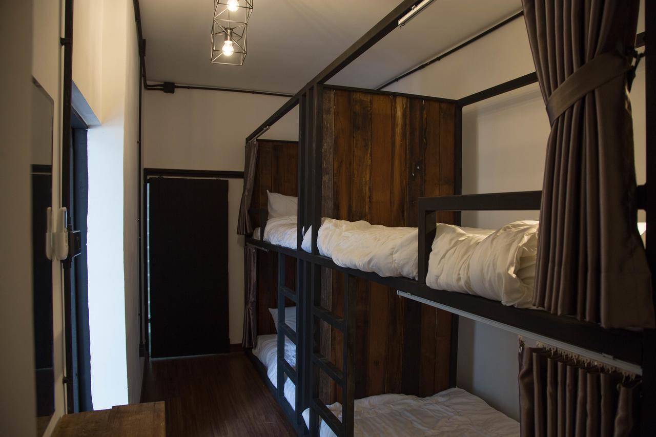 Sleep With You - Hatch Co-Living And Co-Working Space Chiang Mai Eksteriør bilde
