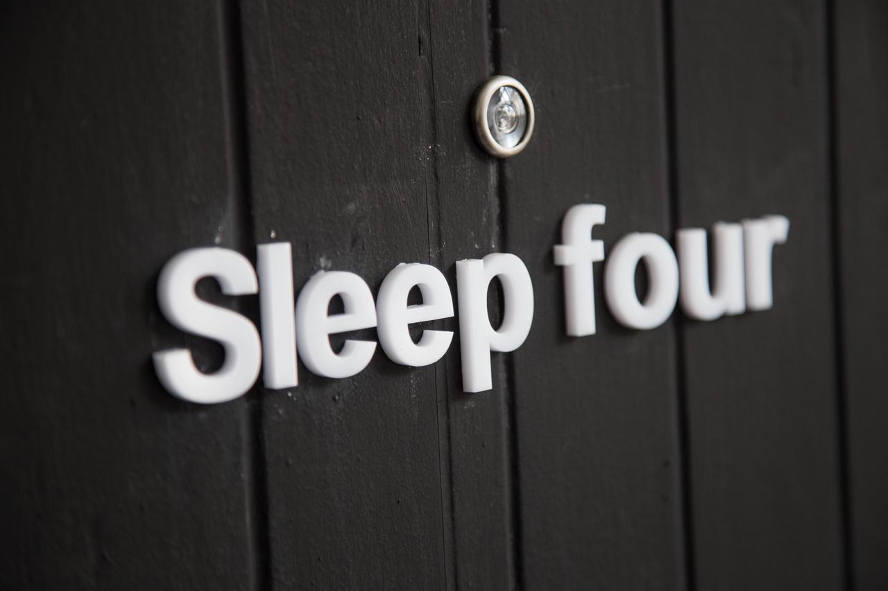 Sleep With You - Hatch Co-Living And Co-Working Space Chiang Mai Eksteriør bilde