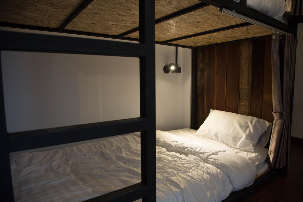 Sleep With You - Hatch Co-Living And Co-Working Space Chiang Mai Eksteriør bilde