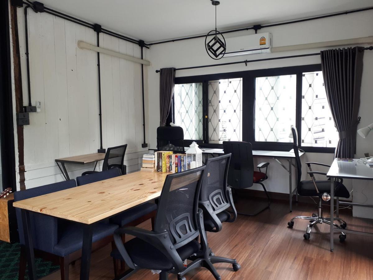 Sleep With You - Hatch Co-Living And Co-Working Space Chiang Mai Eksteriør bilde